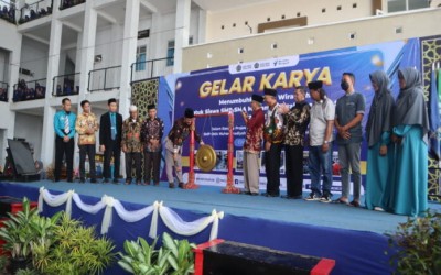 KETUA MAJLIS DIKDASMEN PDM BANYUMAS BUKA GELAR KARYA P5 SMP-SMA MBS ZAM-ZAM CILONGOK